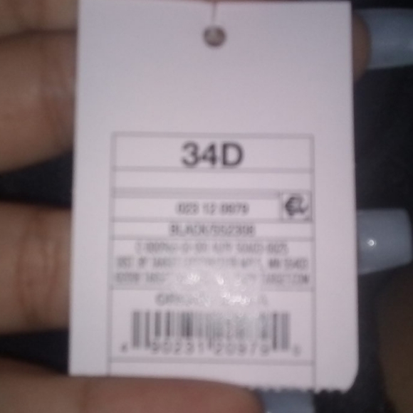 AUDEN/4 piece black bras - Picture 3 of 3